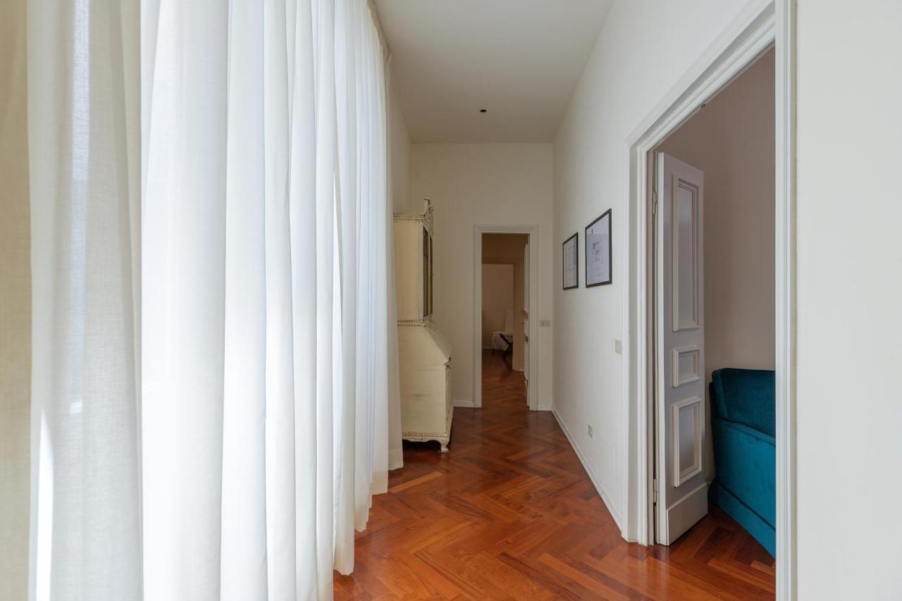 Seta Spacious Next To The Duomo * Florenz